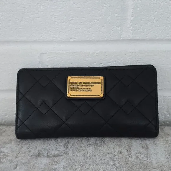 Marc by Marc Jacobs Quilted Black Folding Wallet for Women Logo Zipper - Picture 3 of 14